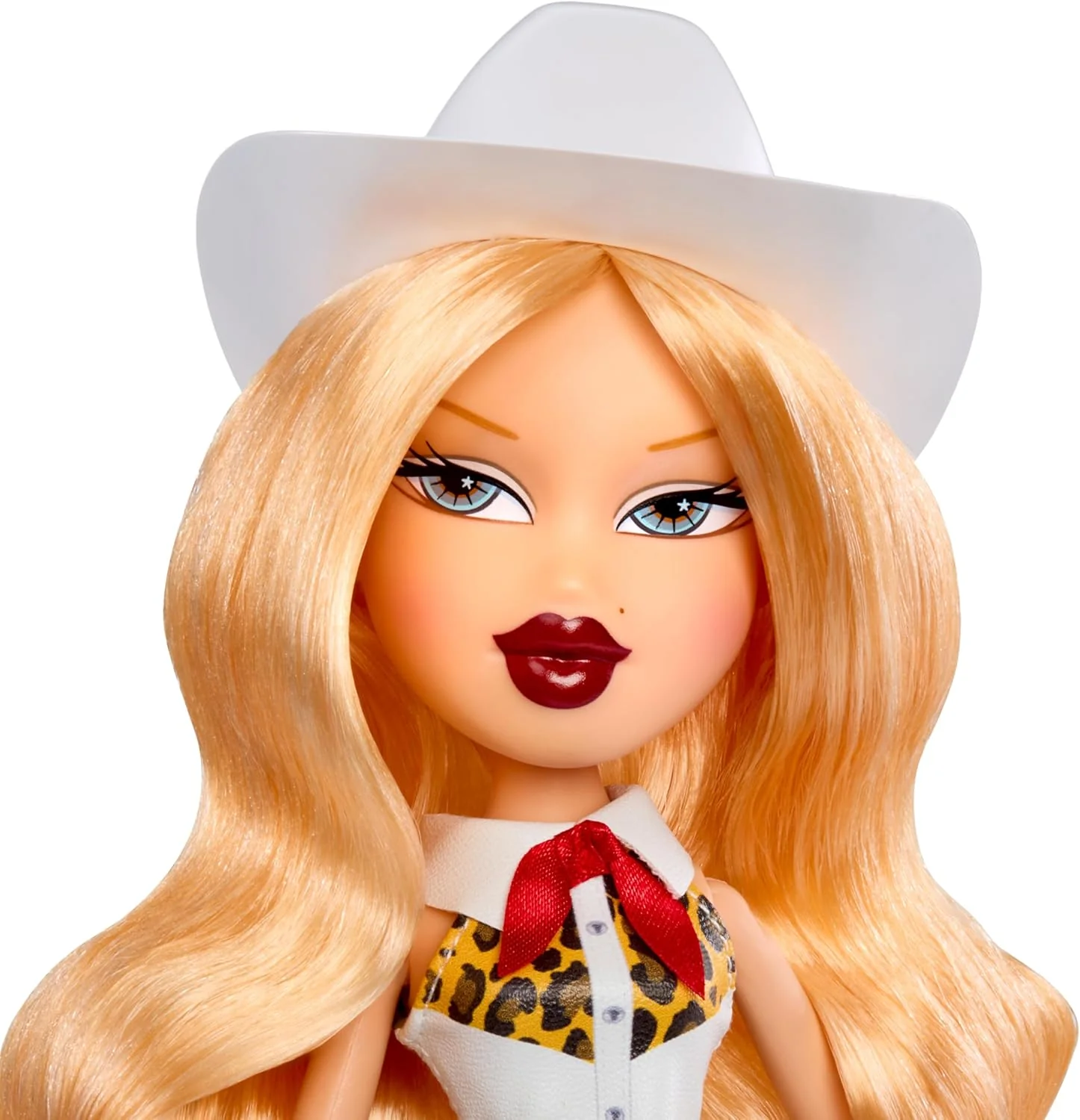 Bratz Sassy Stampede Cloe - Collectable Fashion Doll - Western Cowgirl Style Doll with Outfit and Accessories - Image 4
