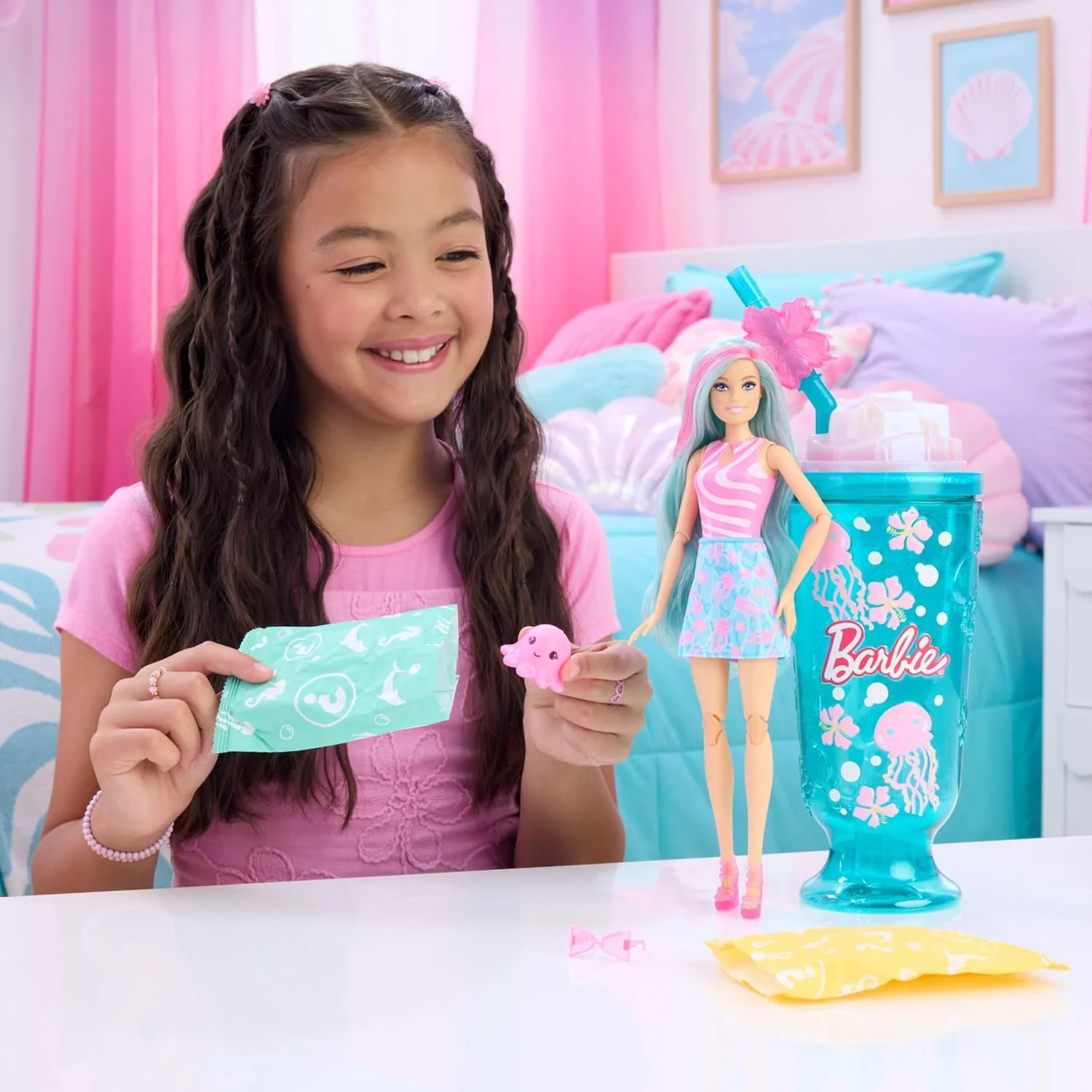 Barbie Pop! Reveal White - Image 3