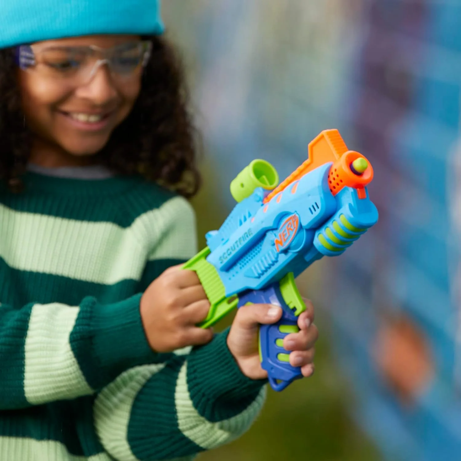 NERF Elite Junior Ultimate Starter Set, 2 Easy Play Blasters, 15 Darts for Kids Outdoor Games, Ages 6 & Up - Image 7