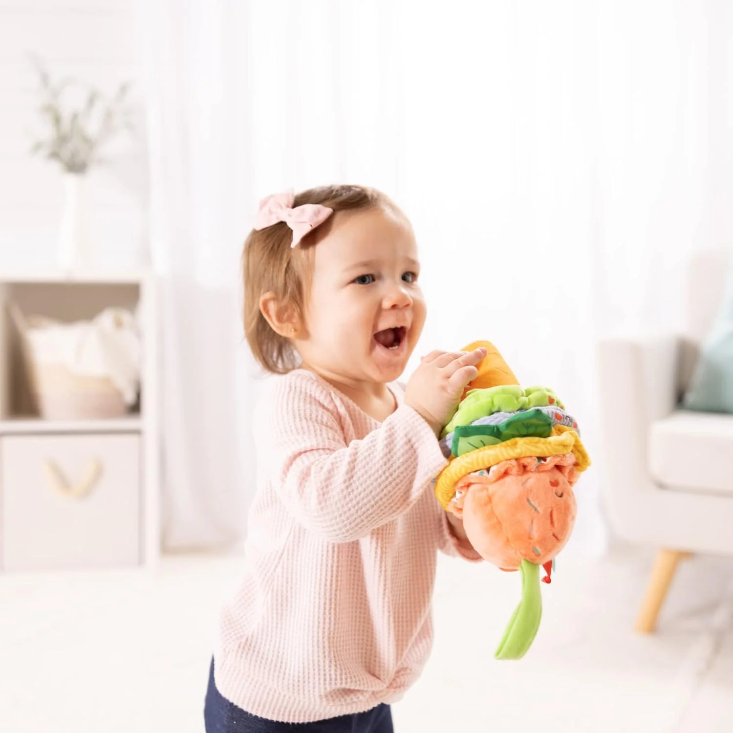 Melissa & Doug Ice Cream Take-Along Clip-On infant toy with sound and vibration - Early development & activity toys - Soft play food baby toys 0 months plus - Baby girl & baby boy toys - Image 4