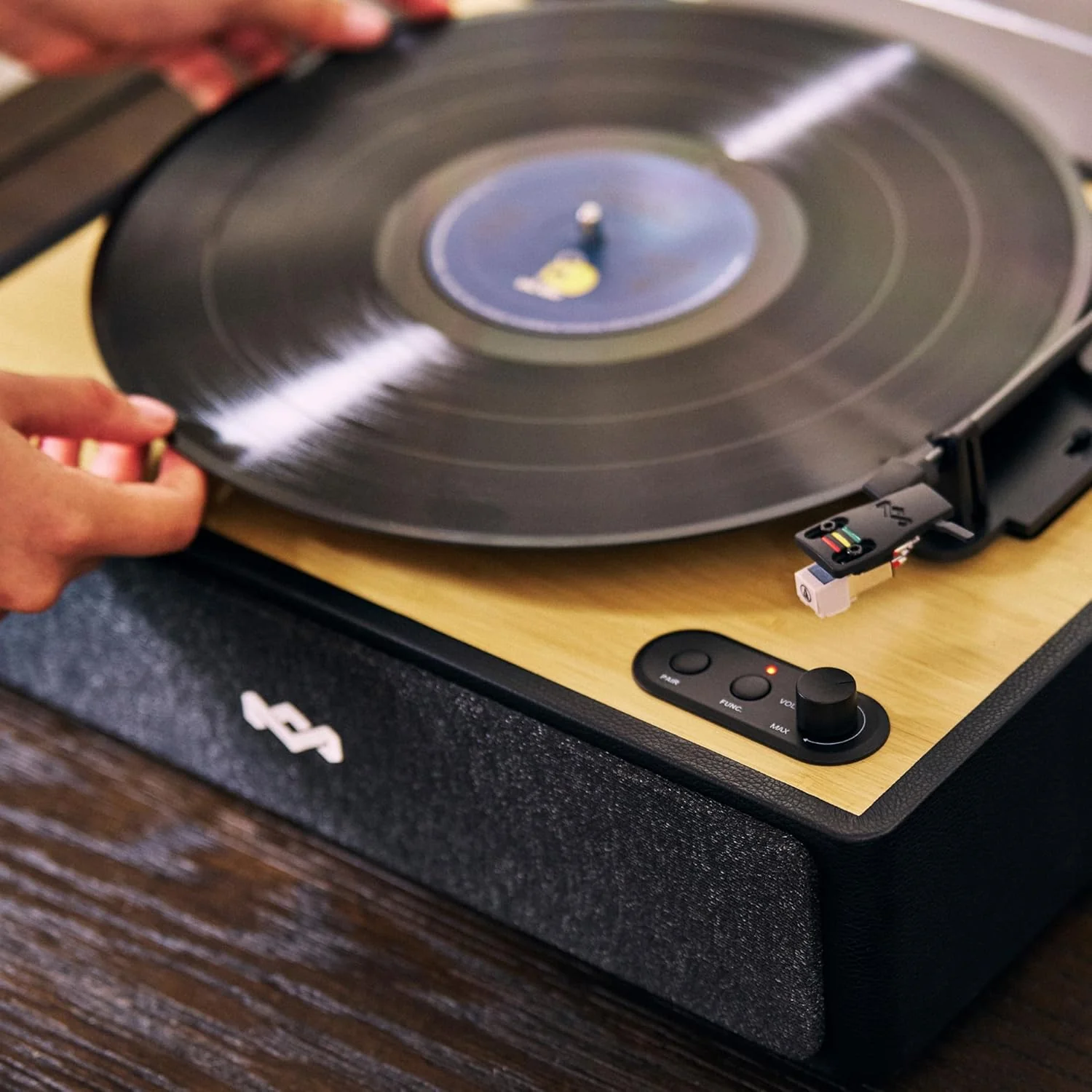 House Of Marley Rise Up All-In-One Turntable - Image 4