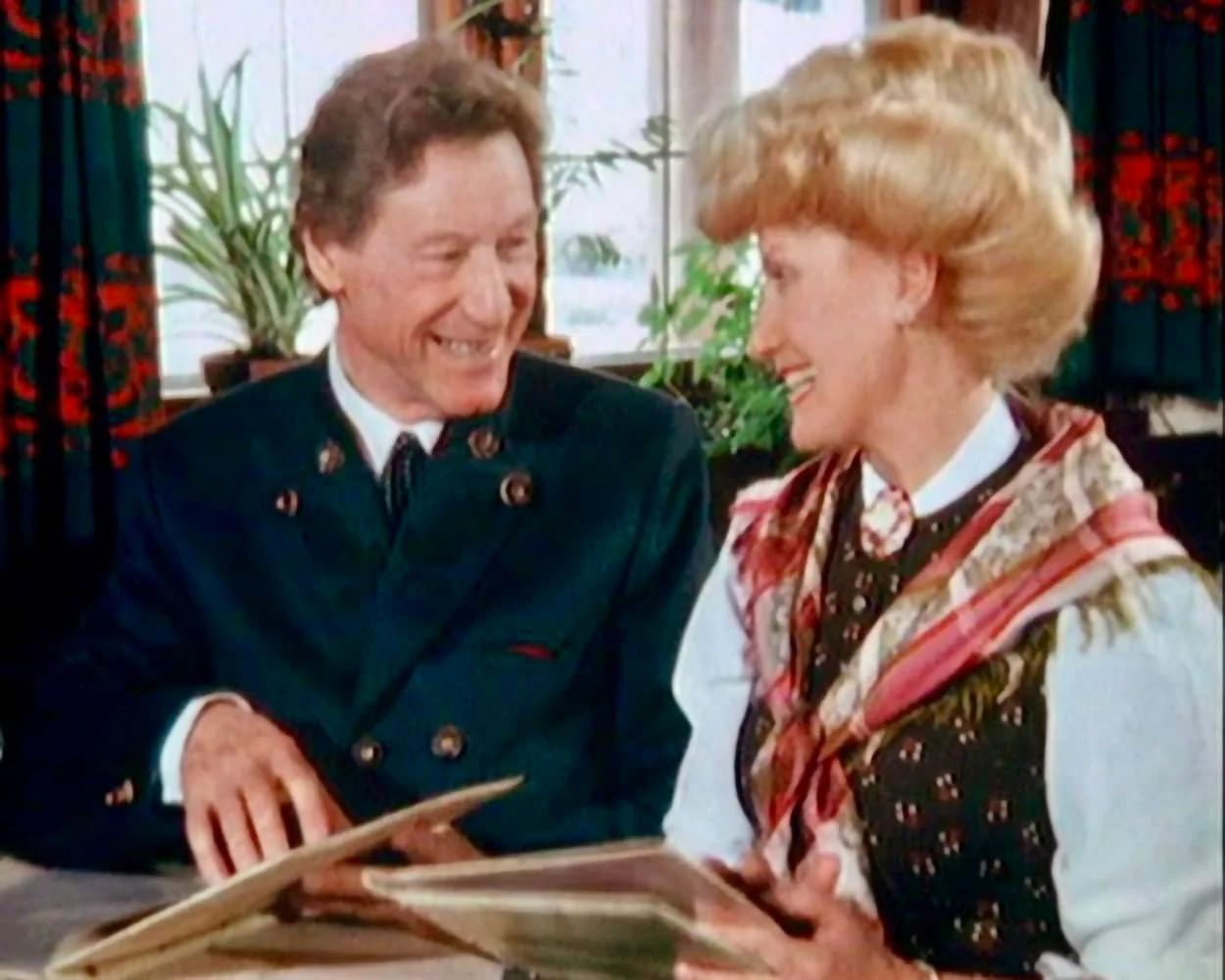 Und die Tuba bläst der Huber, Staffel 2 / Weitere 13 Folgen der Kultserie von Georg Lohmeier („Königlich Bayerisches Amtsgericht“) (Pidax Serien-Klassiker - Image 4