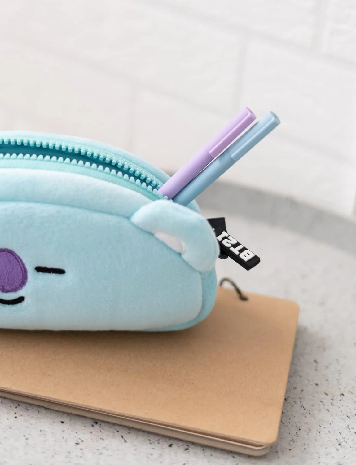 Grupo Erik Plüsch Mäppchen BT21 New Mang 1 Fach - Stift Etui Schule BTS Fanartikel - Federmäppchen Mädchen Schlampermäppchen Offizieller BT21 Merch - Image 3